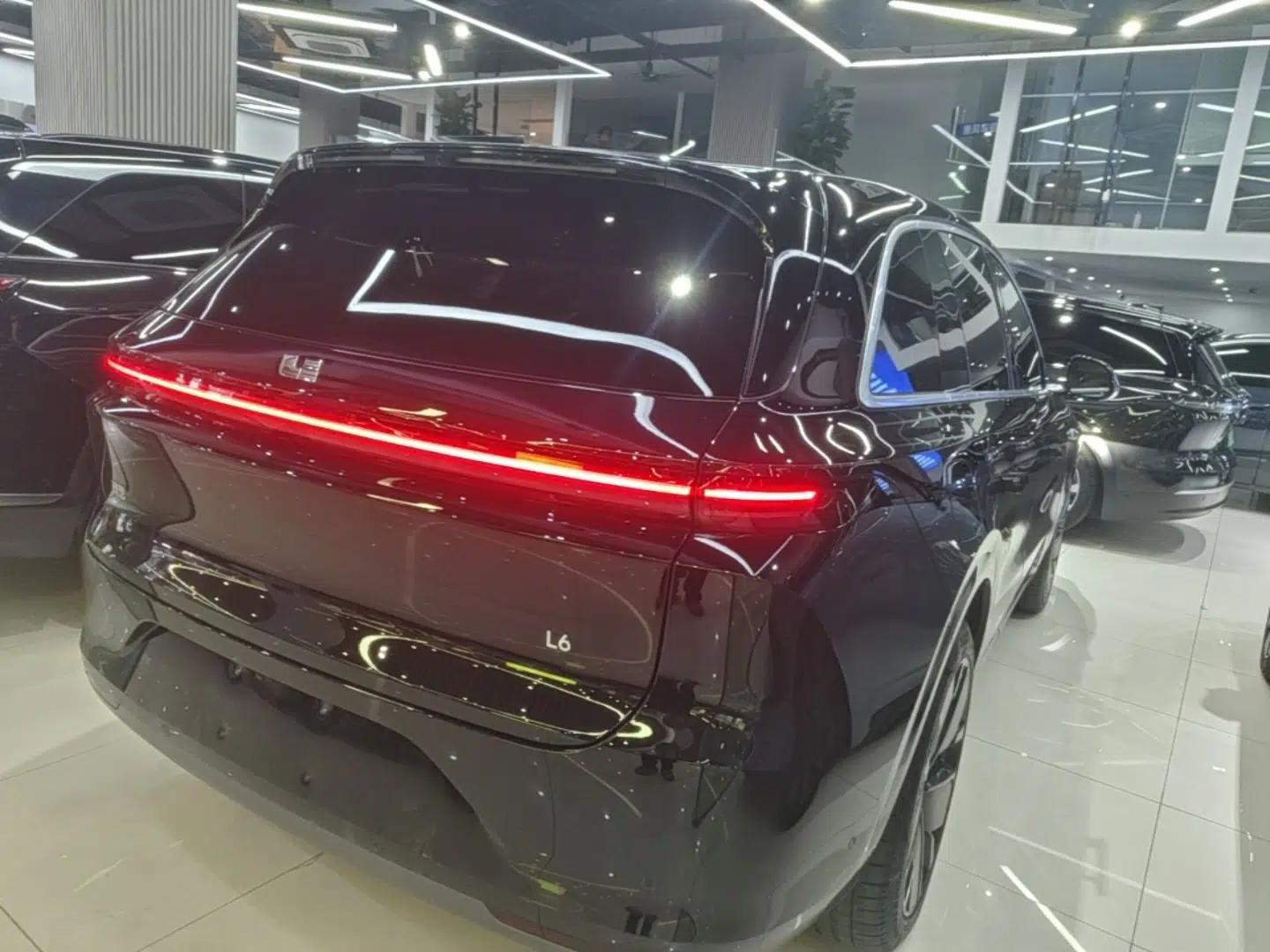 Li Auto L6 2025 Max Smart Refresh Edition — миниатюра 6