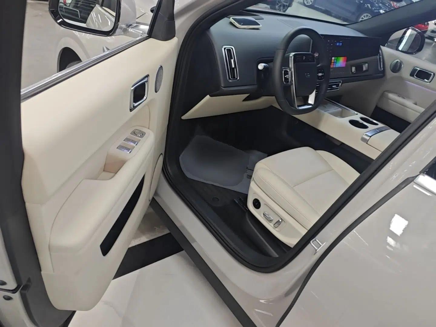 Li Auto L6 2024 Pro Model — миниатюра 18