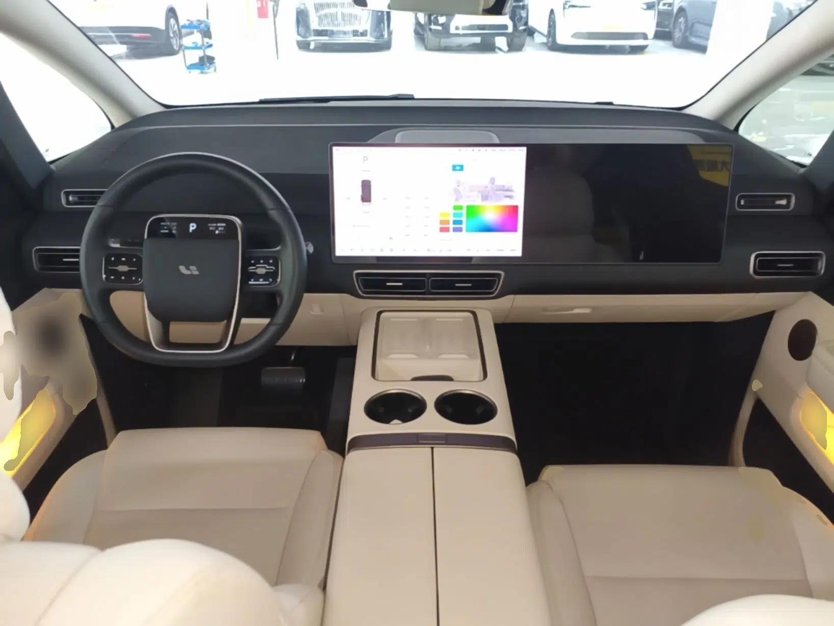 Li Auto MEGA 2025 Home Family Special Edition — миниатюра 17
