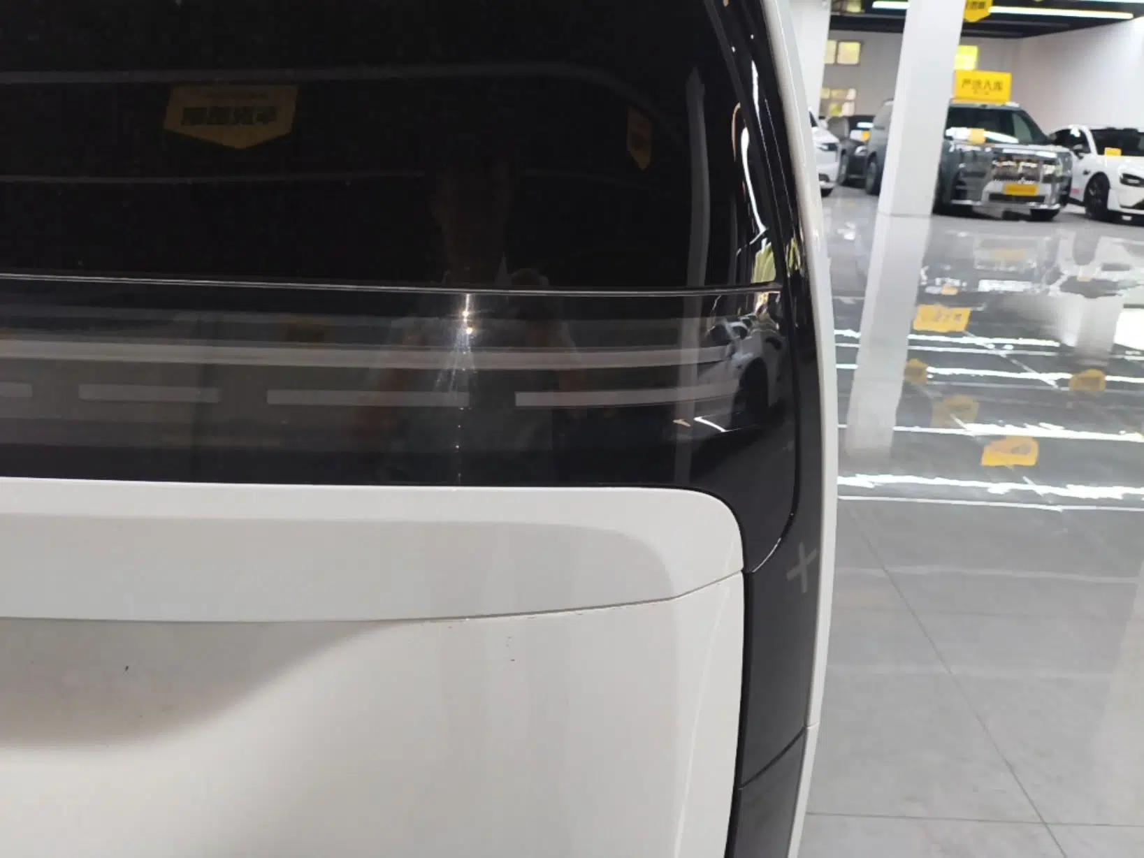 Li Auto MEGA 2025 Home Family Special Edition — миниатюра 9