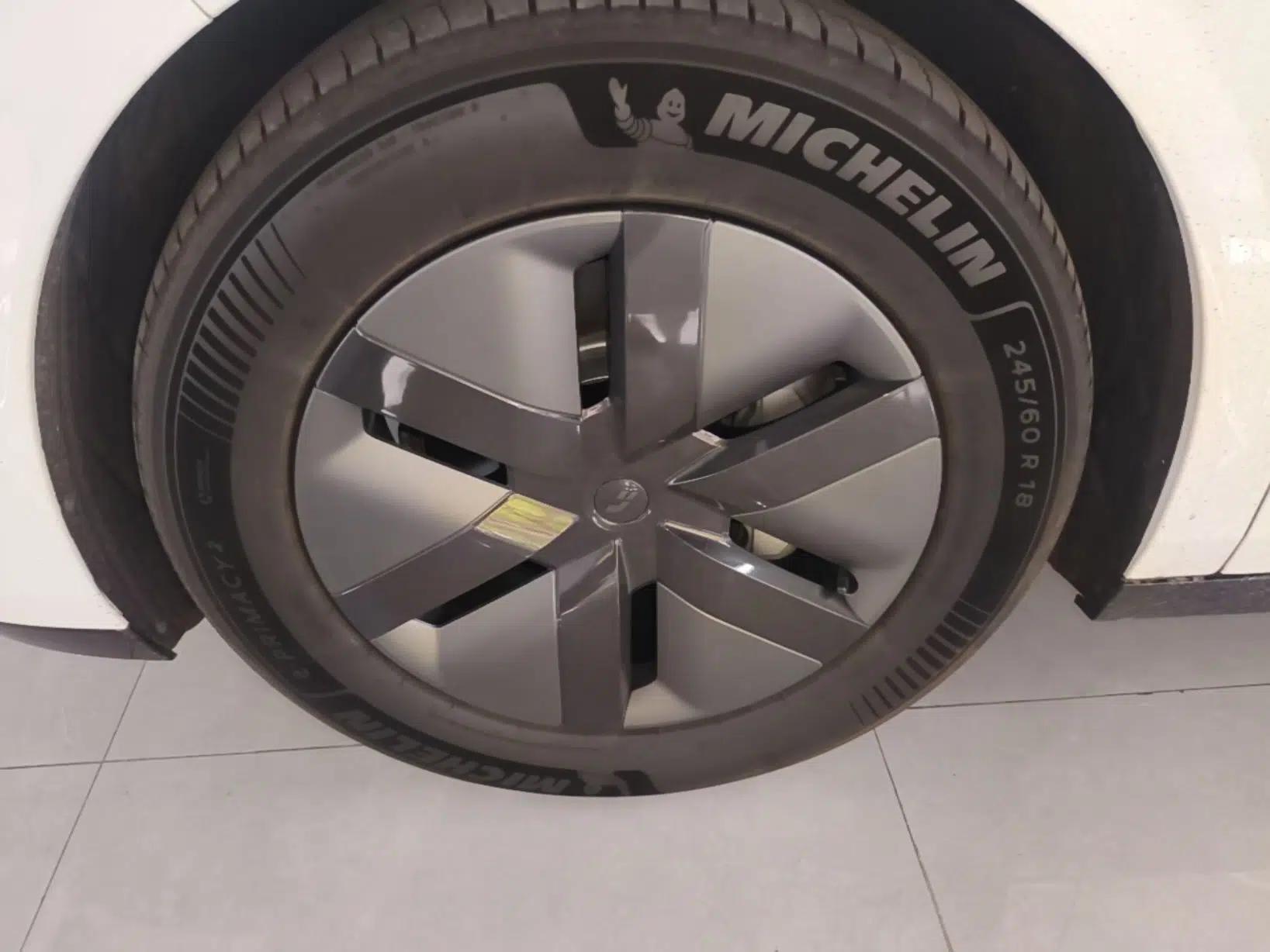 Li Auto MEGA 2025 Home Family Special Edition — миниатюра 10