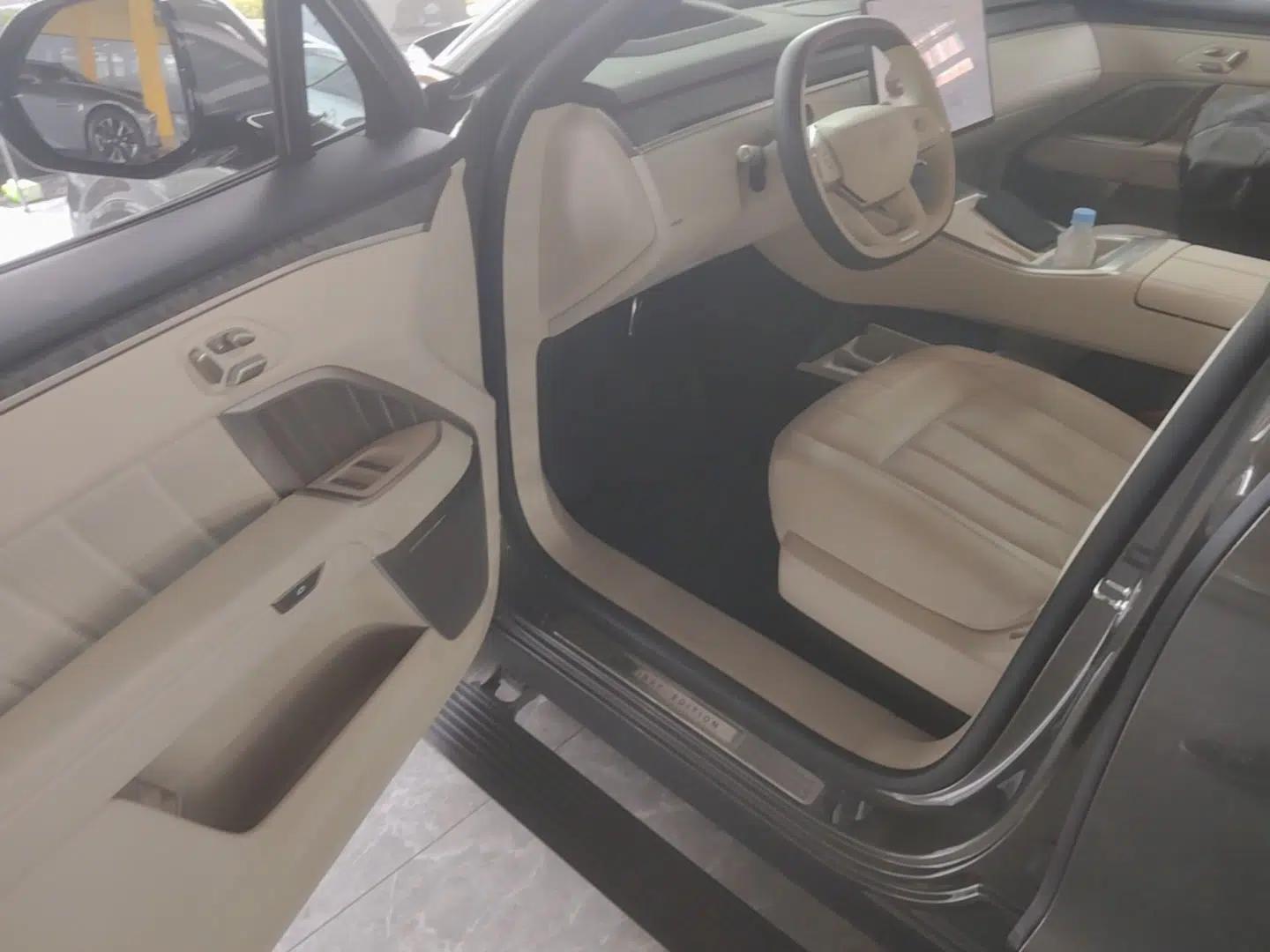 ONVO Luxeed L90 2025 Model—Ultra Six-Seater Version — миниатюра 18