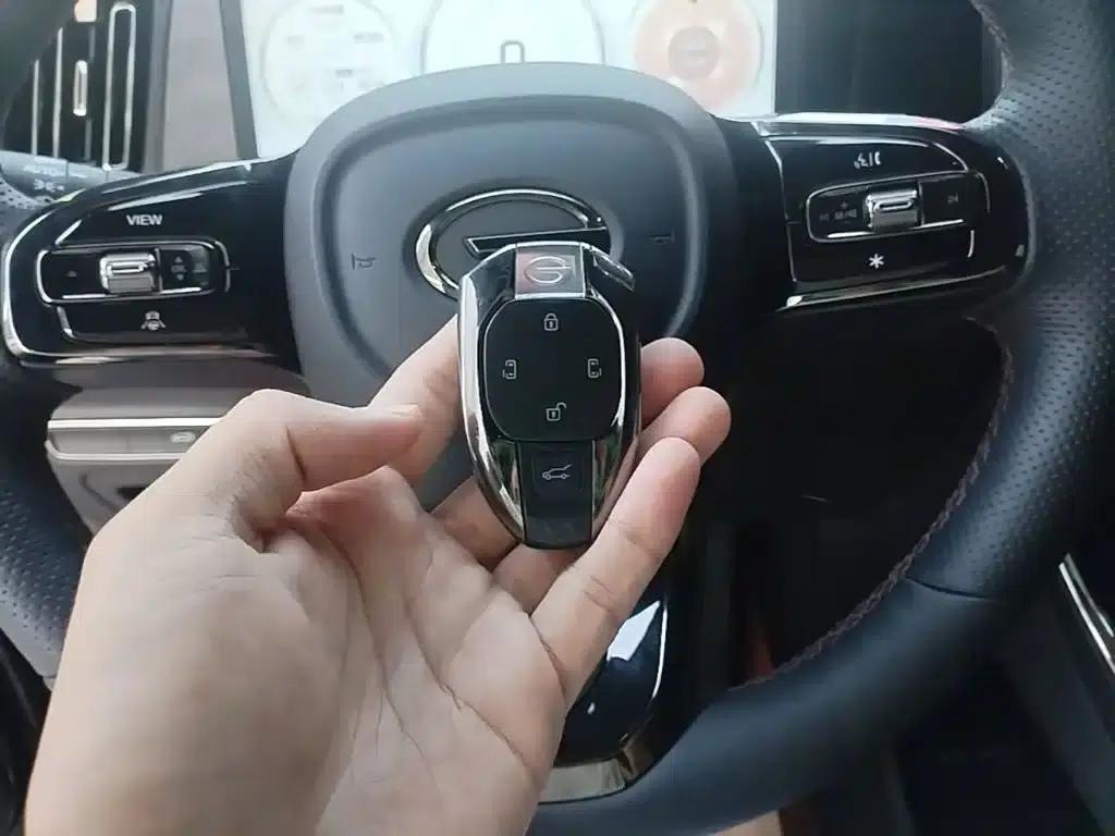 Trumpchi M8 2024 Master Series 400T Supreme Edition — миниатюра 9