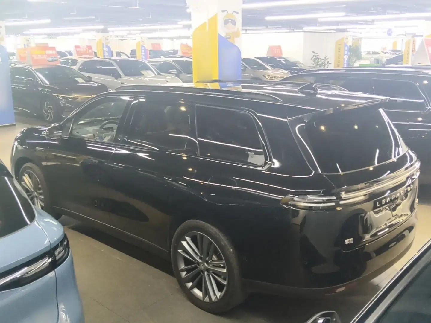 Leapmotor C16 2026 Extended-Range 280 LiDAR Zhizun Edition 6 Seats — миниатюра 4