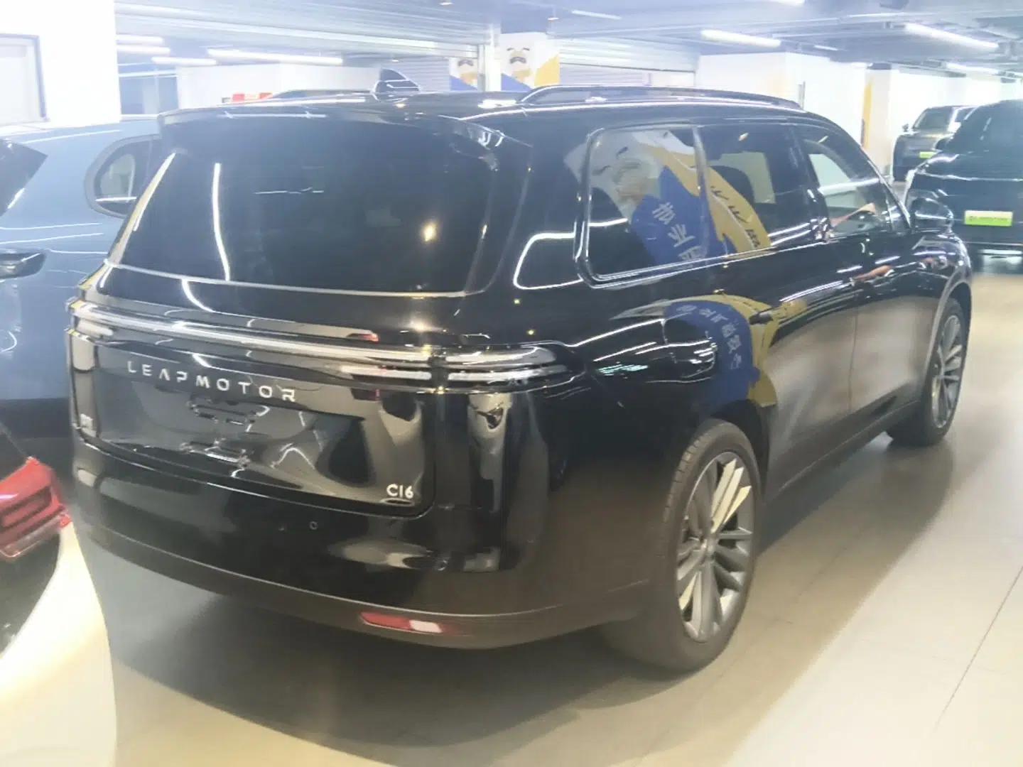 Leapmotor C16 2026 Extended-Range 280 LiDAR Zhizun Edition 6 Seats — миниатюра 6