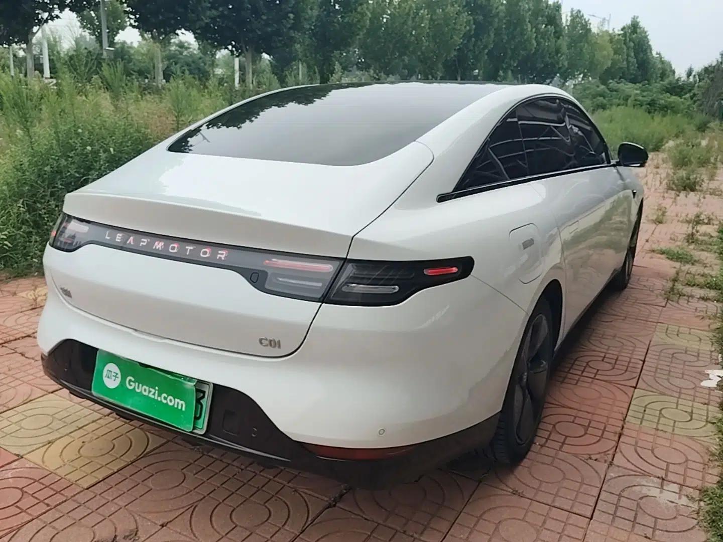 Leapmotor C01 2023 525 Comfort Edition — миниатюра 6