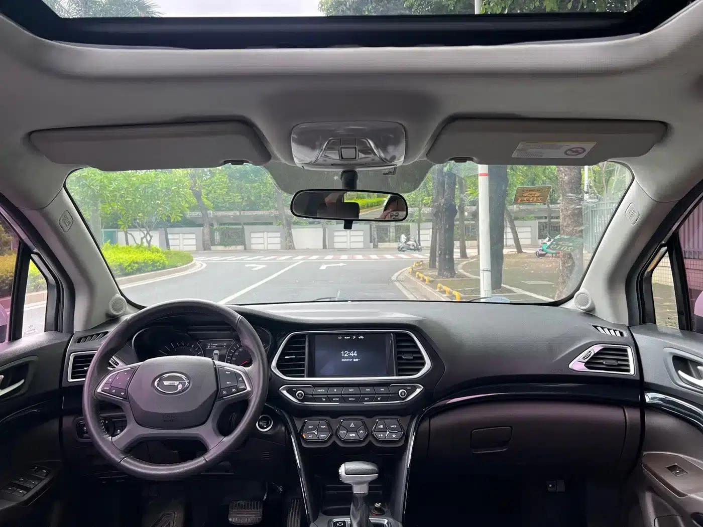 Trumpchi GS4 2017 235T Automatic 2WD Luxury Intelligent Edition — миниатюра 4