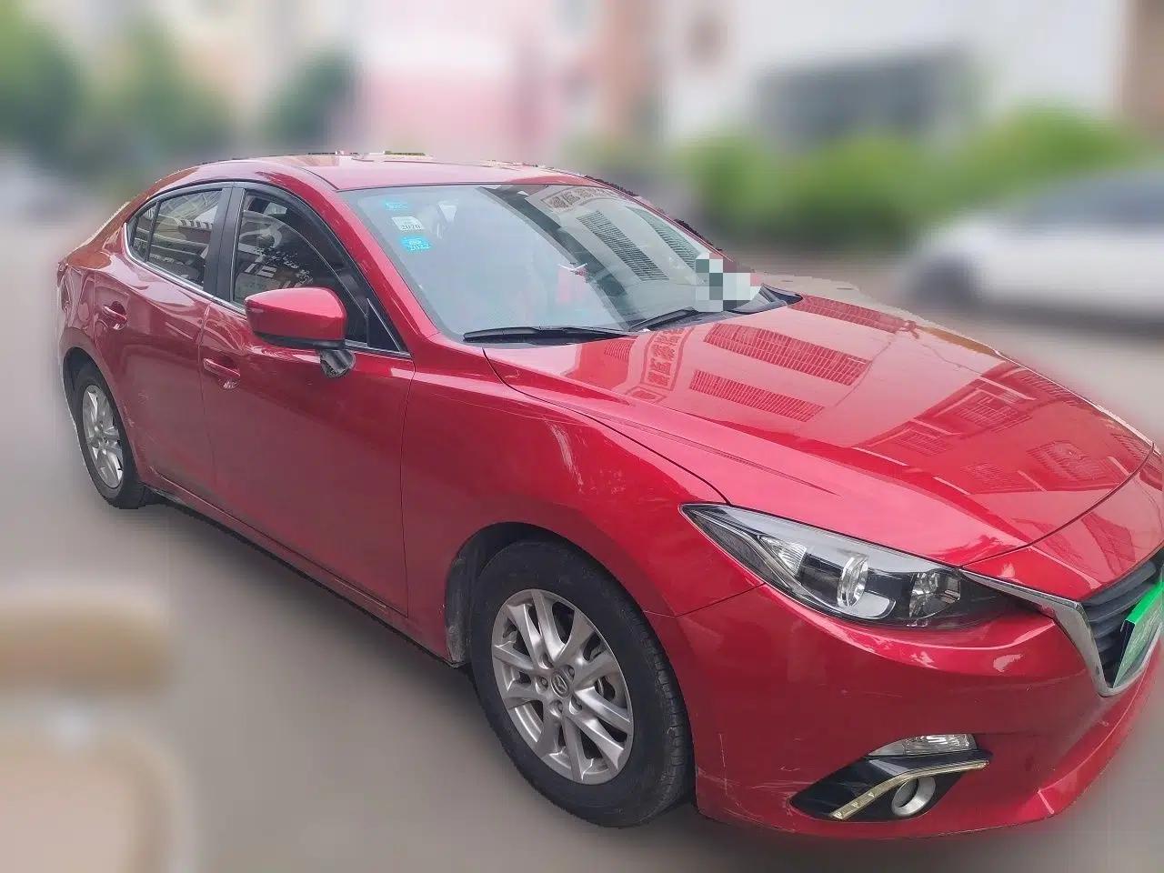 Mazda 3 Axela 2016 Sedan 1.5L Automatic Comfort Model — миниатюра 3