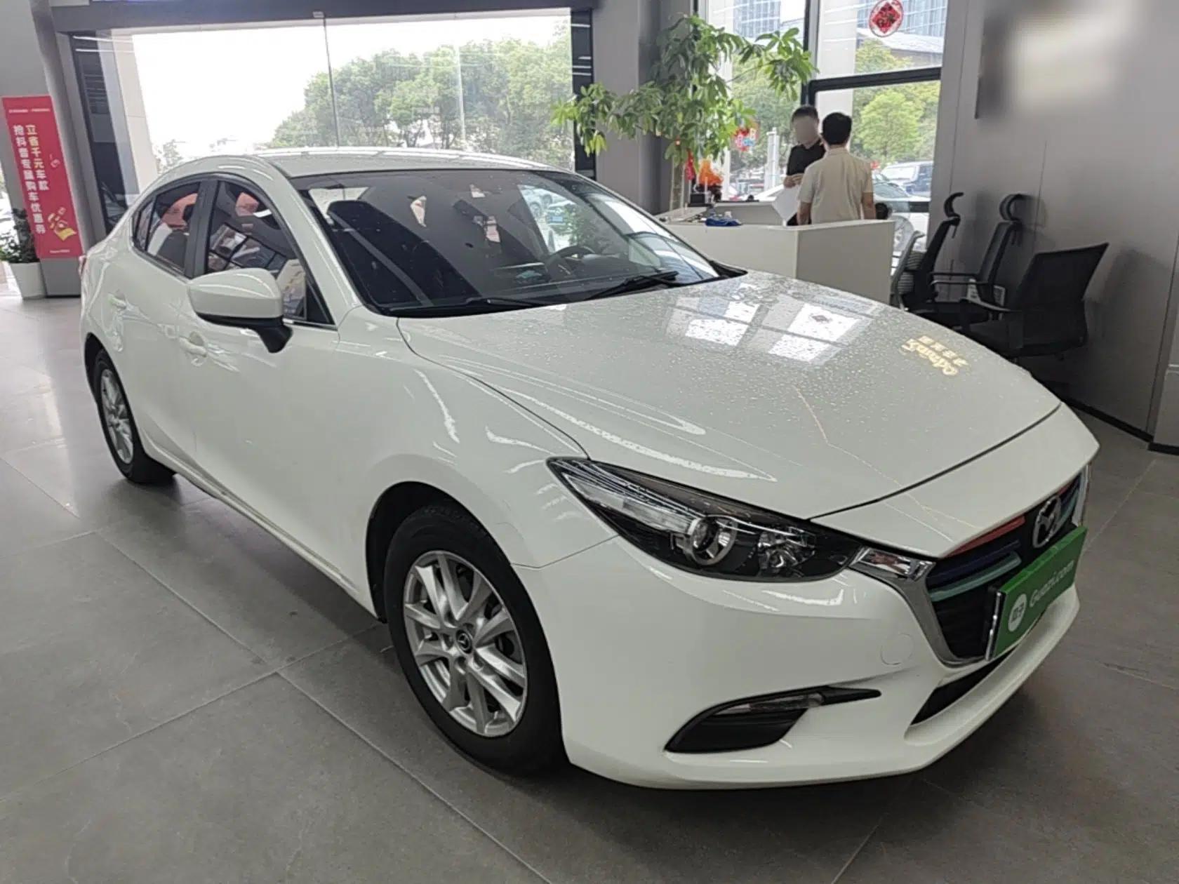 Mazda 3 Axela 2017 Sedan 1.5L Automatic Comfort Model Emission Standard China V — миниатюра 3