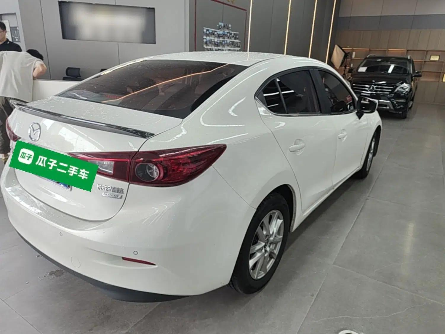 Mazda 3 Axela 2017 Sedan 1.5L Automatic Comfort Model Emission Standard China V — миниатюра 6