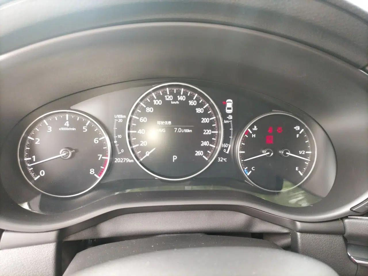 Mazda 3 Axela 2023 2.0L Automatic Zhiya Edition — миниатюра 11