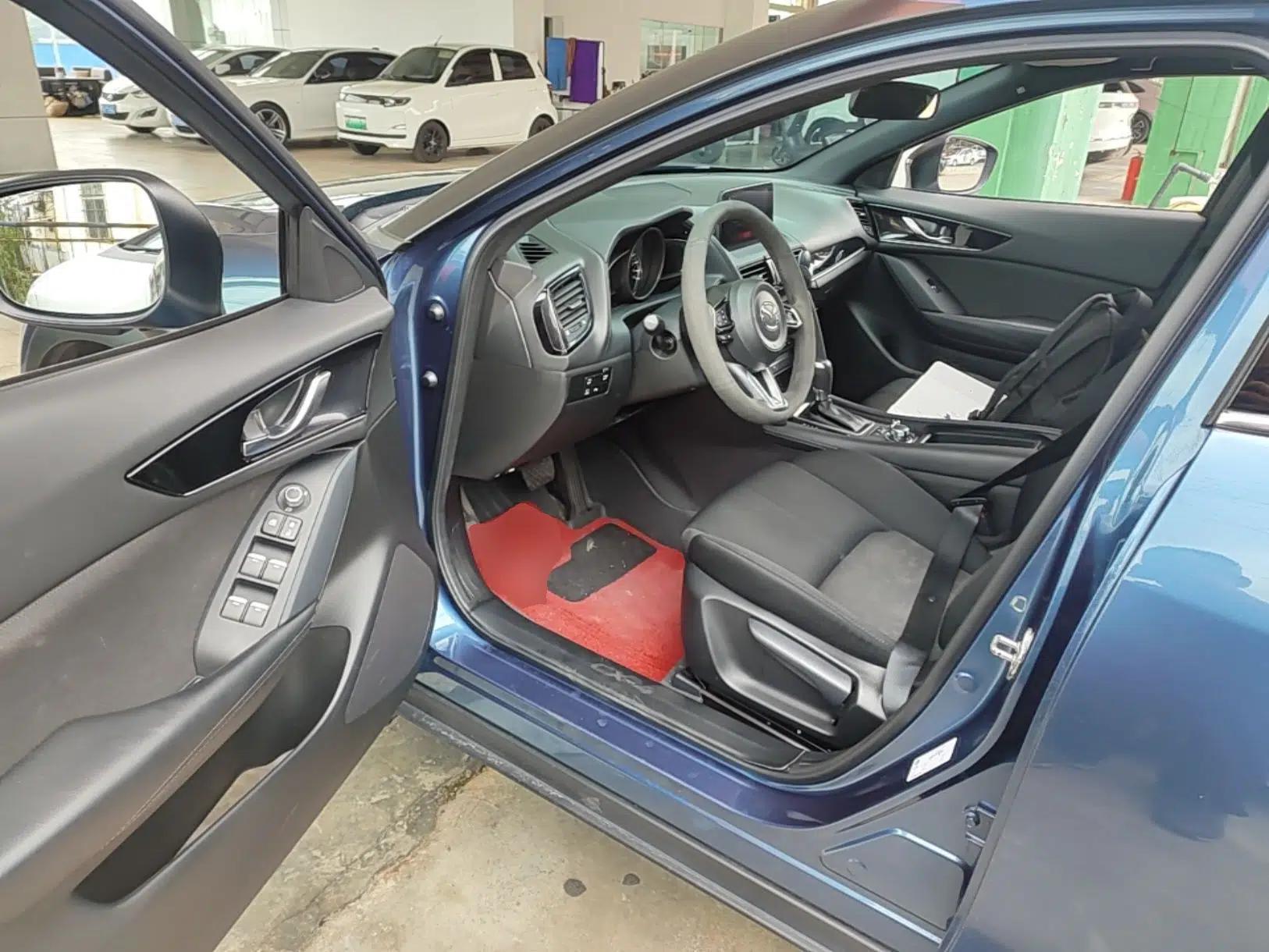 Mazda CX-4 2021 2.0L Automatic Two-Wheel Drive Blue Sky Exploration Edition — миниатюра 18