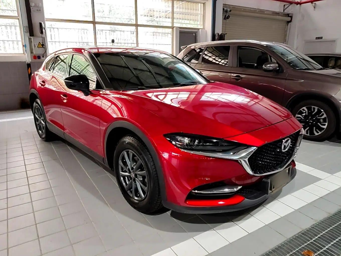 Mazda CX-4 2020 2.0L Automatic Two-Wheel Drive Blue Sky Dynamic Edition — миниатюра 3