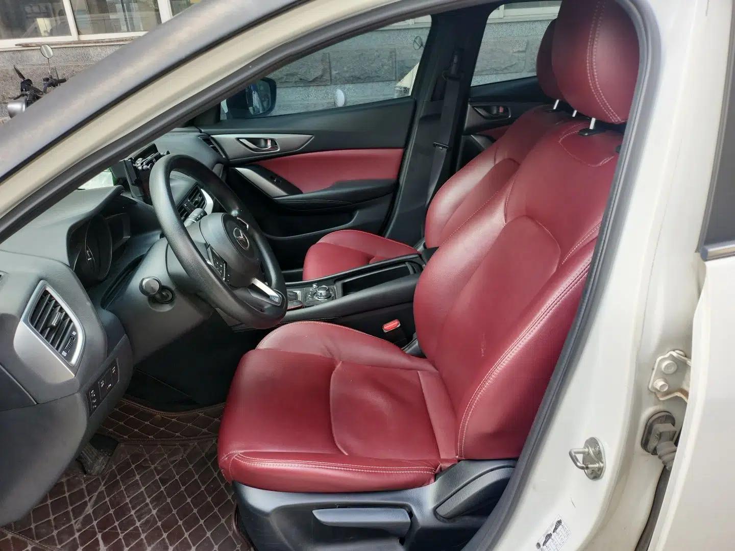 Mazda CX-4 2018 2.0L Automatic Two-Wheel Drive Blue Sky Exploration Version China V Standard — миниатюра 15
