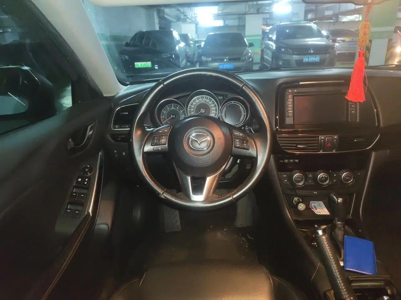 Mazda Atenza 2015 2.0L Blue Sky Luxury Edition — миниатюра 10
