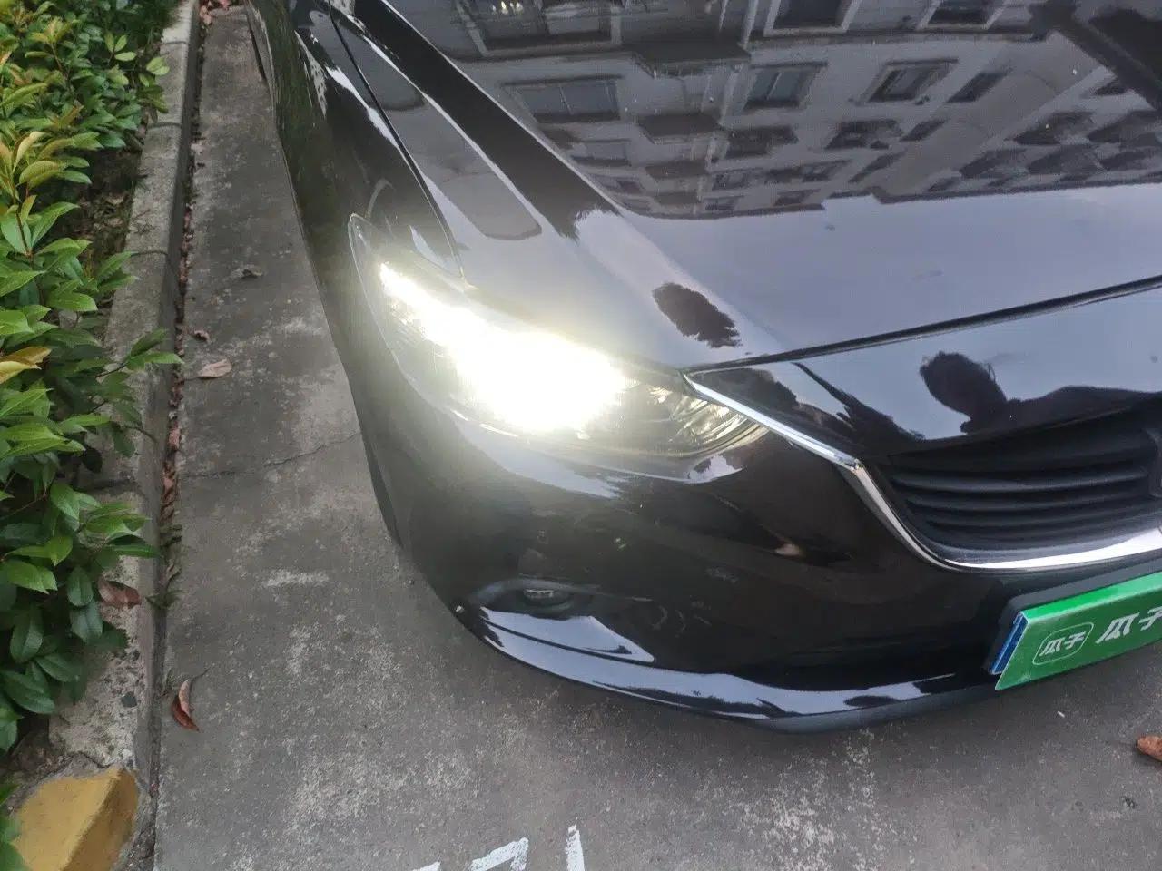 Mazda Atenza 2015 2.0L Blue Sky Luxury Edition — миниатюра 7