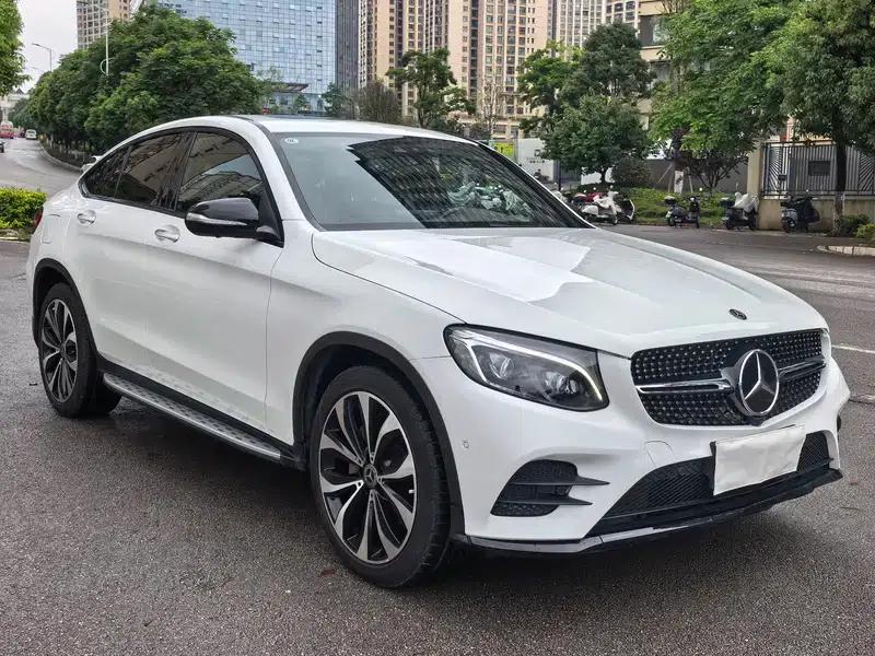 2018 Mercedes-Benz GLC Coupe, GLC 300 4MATIC Coupe SUV — миниатюра 3