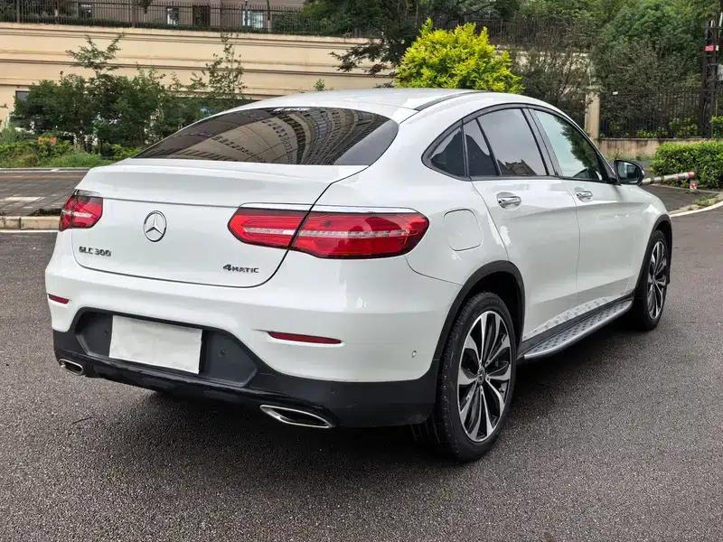 2018 Mercedes-Benz GLC Coupe, GLC 300 4MATIC Coupe SUV — миниатюра 6