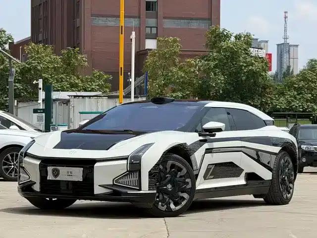 2023 HiPhi Z (Four-seater version)