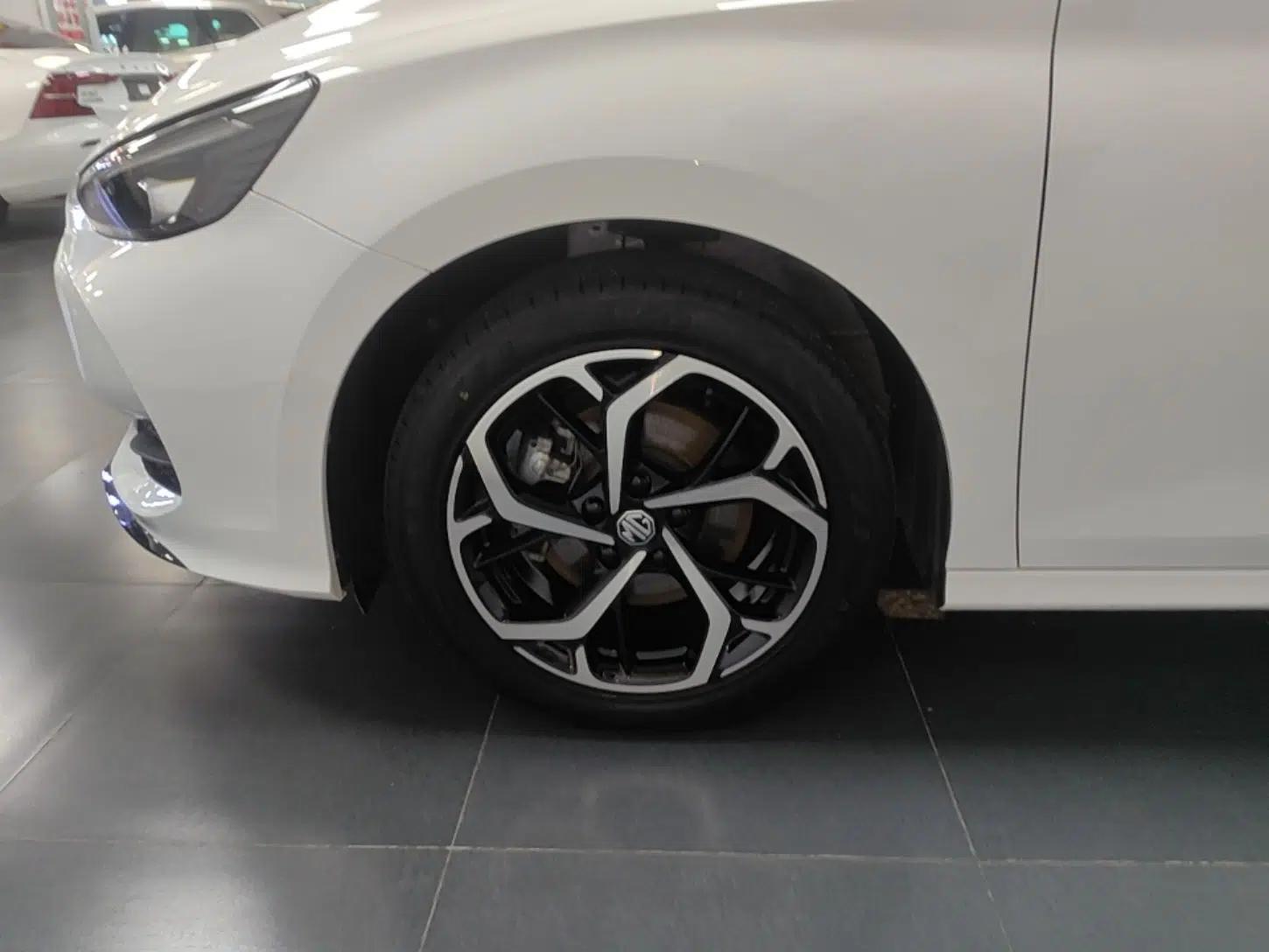 MG 5 2025 300TGI Global Flagship Edition — миниатюра 10