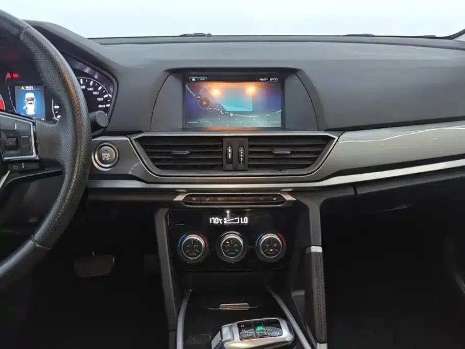 Haval H6 2018 Sport Edition 1.5T Automatic 2WD Elite (National V Emission Standard) — миниатюра 13