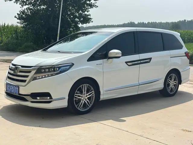 Elysion 2019 2.0L Hybrid Luxury Edition