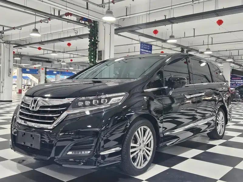 Elysion 2016 2.4L Luxury Edition — миниатюра 1
