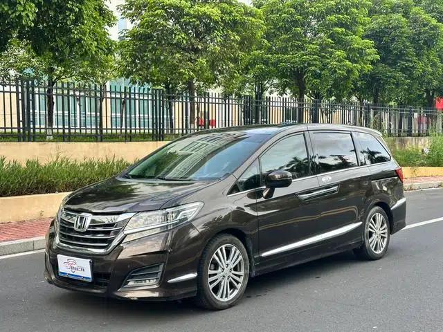 Elysion 2016 2.4L Luxury Edition