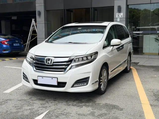Elysion 2016 2.4L Luxury Edition