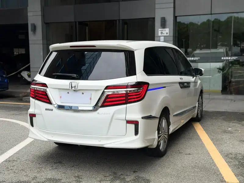 Elysion 2016 2.4L Luxury Edition — миниатюра 6