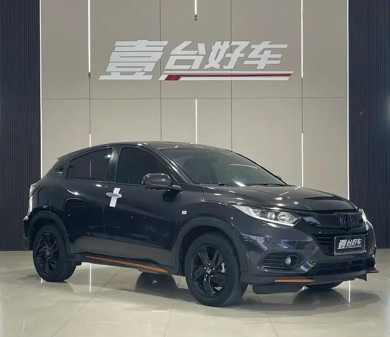 Vezel 2022 1.5L CVT Phantom Night Pioneer Edition — миниатюра 3