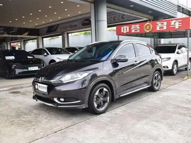 Vezel 2015 1.8L CVT AWD Flagship