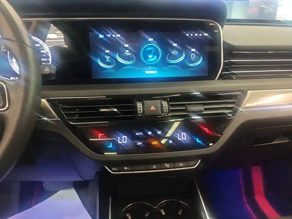 Hongqi HS5 2022 Facelift 2.0T Intelligent Flagship Edition — миниатюра 13
