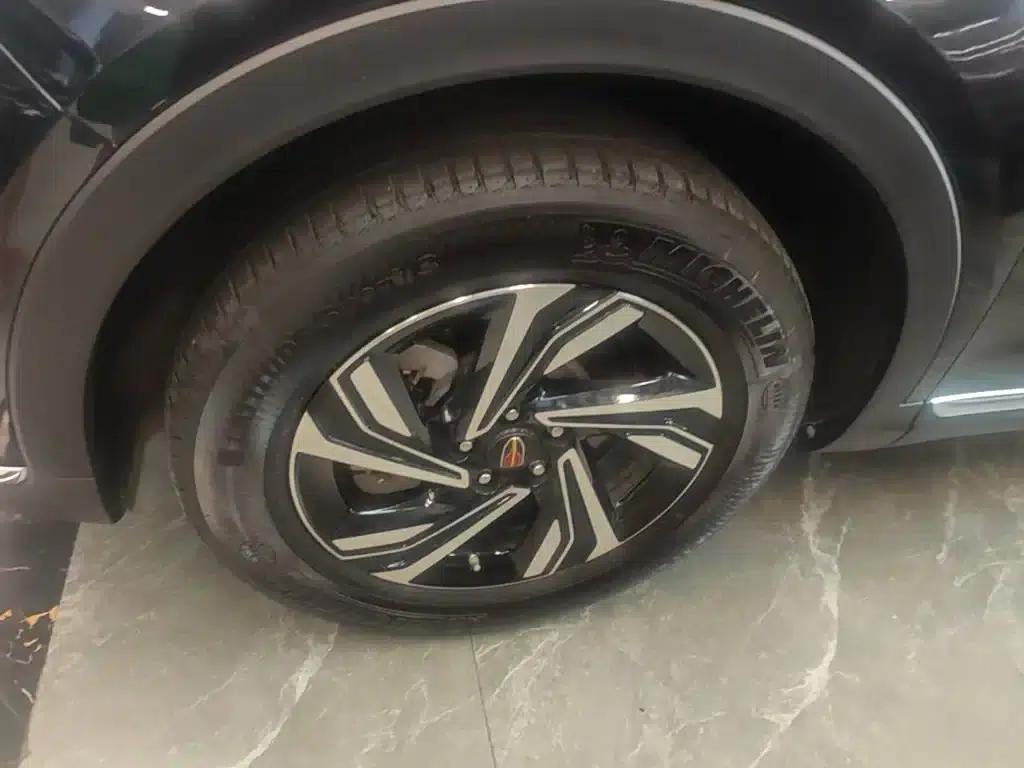 Hongqi HS5 2022 Facelift 2.0T Intelligent Flagship Edition — миниатюра 23