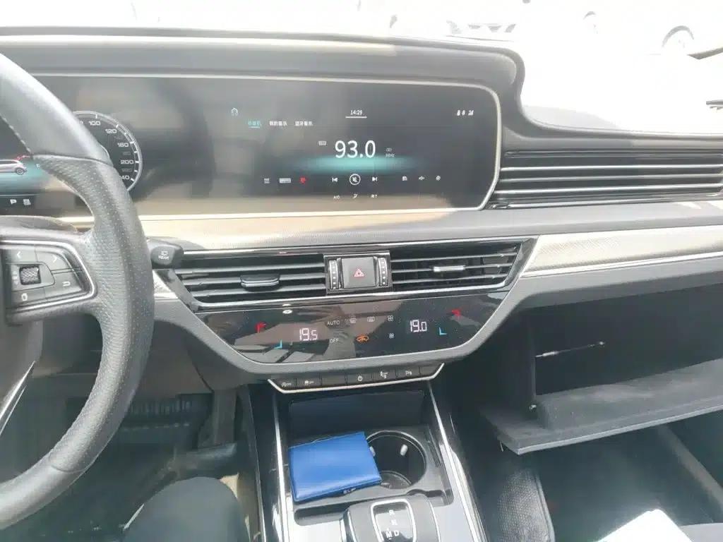 Hongqi HS5 2019 2.0T Intelligent Flagship Enjoy 4WD Edition — миниатюра 6