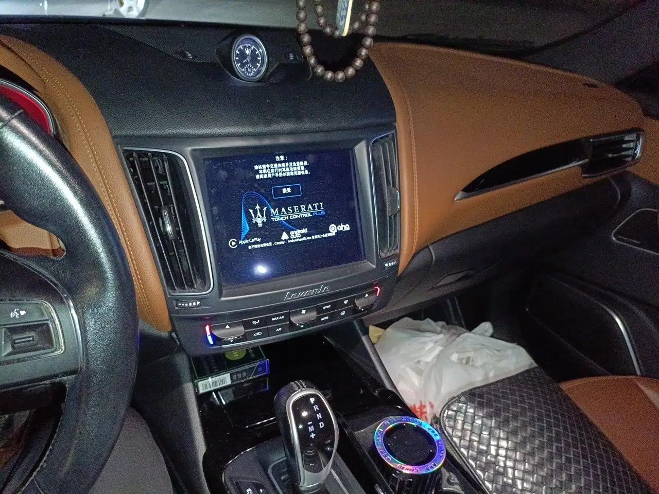 Maserati Levante 2016 3.0T Standard Edition — миниатюра 13