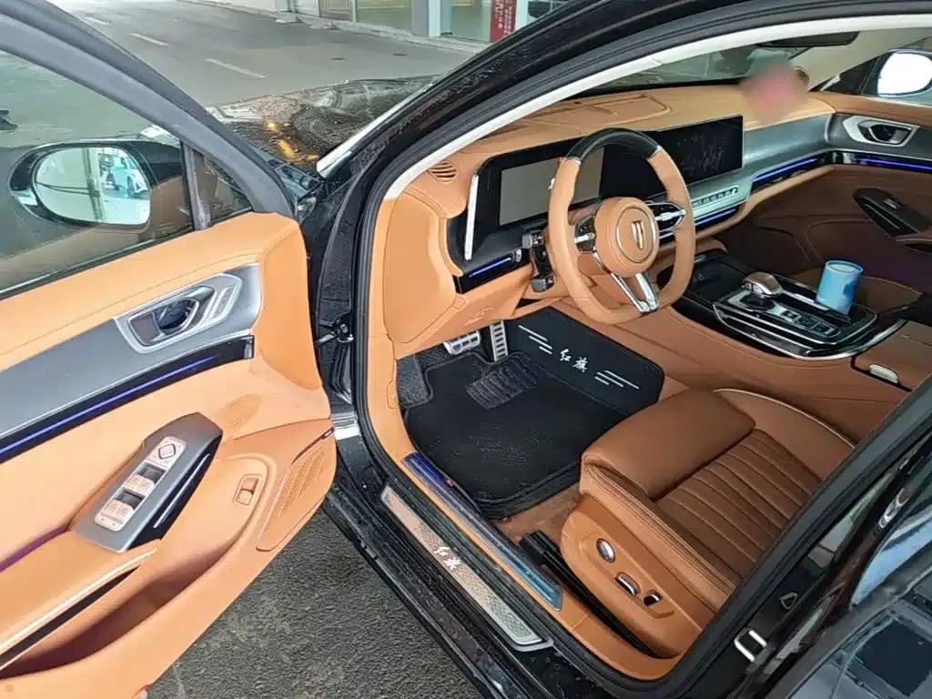 Hongqi H9 2025 2.0T 2WD Flagship Private Fashion Edition 5-seater — миниатюра 16