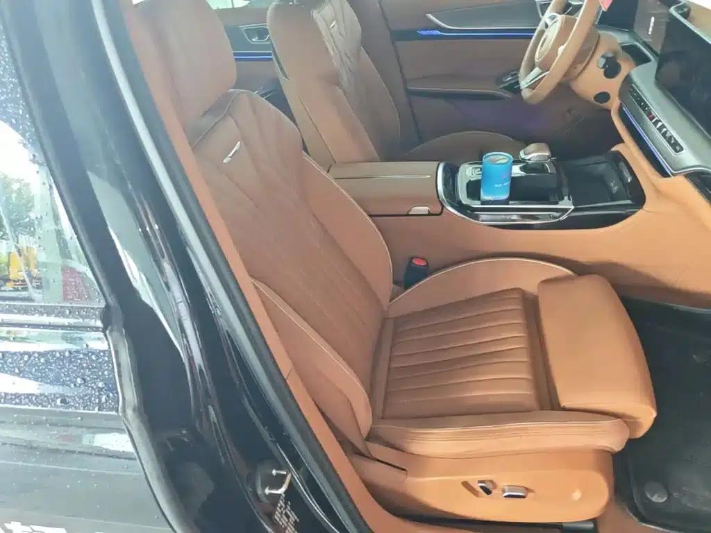 Hongqi H9 2025 2.0T 2WD Flagship Private Fashion Edition 5-seater — миниатюра 25