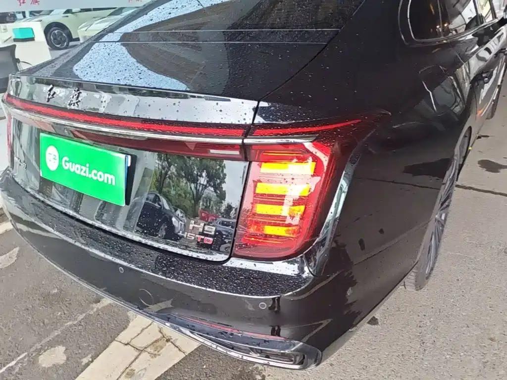 Hongqi H9 2025 2.0T 2WD Flagship Private Fashion Edition 5-seater — миниатюра 8