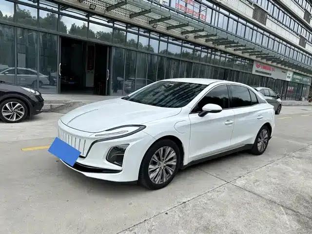 Hongqi E-QM5 2022 Model, 431km Charging Enjoyment Edition