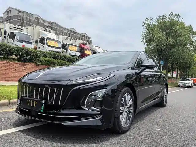 Hongqi E-QM5 2022 Model, 431km Charging Enjoyment Edition