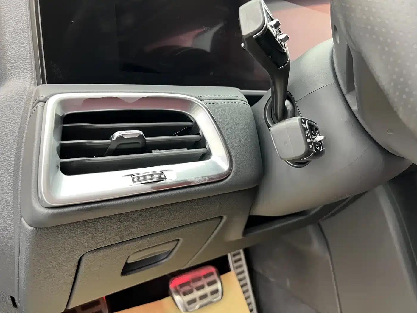 Hongqi E-HS9 2022 Model 690km Flagship Edition (Six Seats) — миниатюра 5
