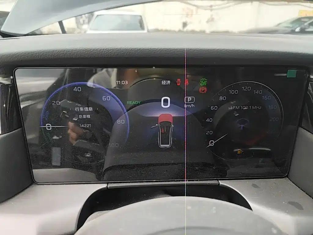 Hongqi HS7 PHEV 2024 2.0T PHEV 4WD Flagship Edition 6-seater — миниатюра 12