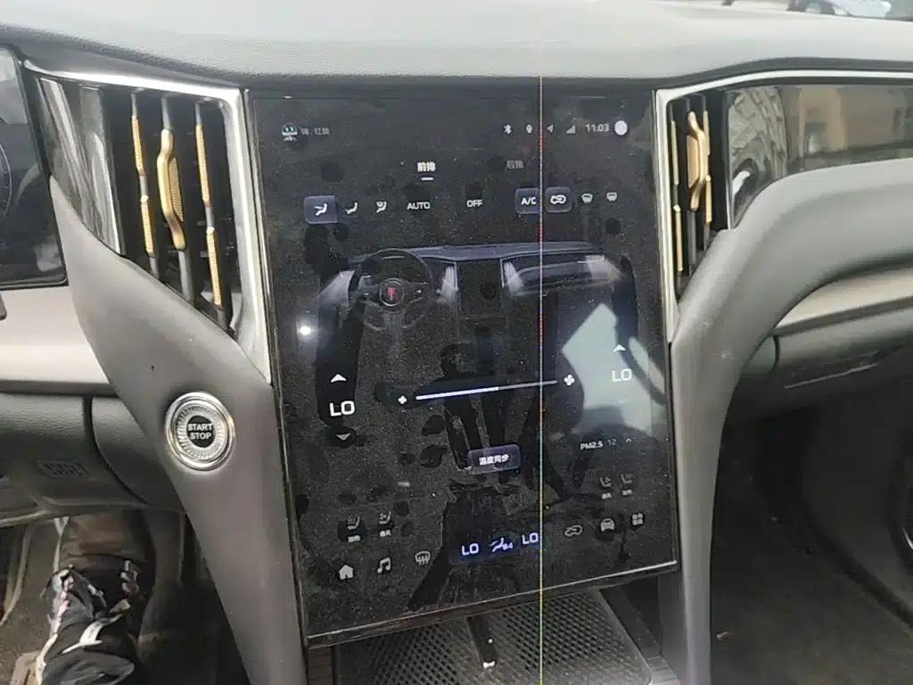 Hongqi HS7 PHEV 2024 2.0T PHEV 4WD Flagship Edition 6-seater — миниатюра 13