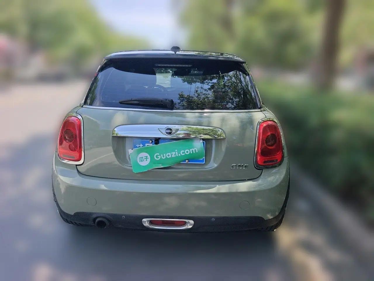 MINI 2016 1.2T ONE Pioneer Edition — миниатюра 5