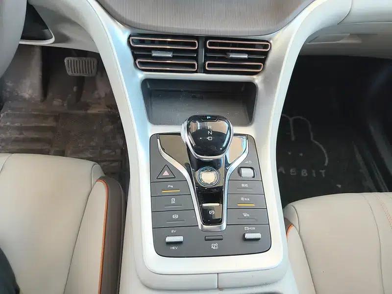 Song Pro DM 2022 DM-i 51km Luxury Edition — миниатюра 9