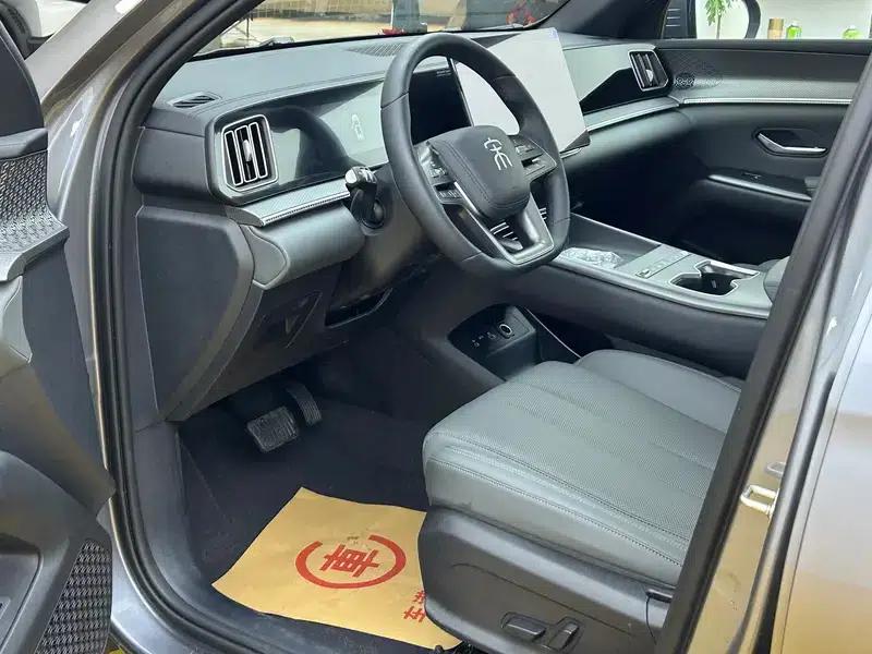 Song Pro DM 2026 DM-i 220KM Superior Edition — миниатюра 9