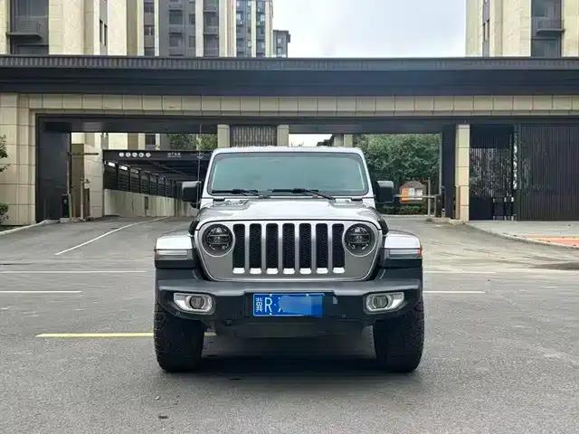 2018 Jeep Wrangler 2.0T Sahara 4-Door