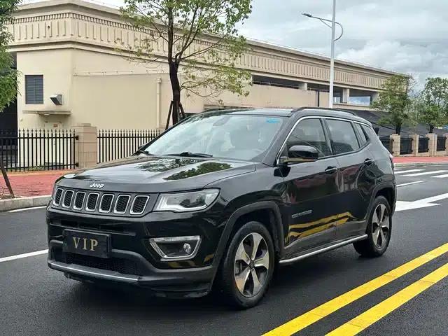 Compass 2017 200T Automatic Premium Edition