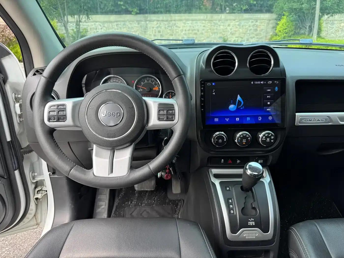 2014 Imported Jeep Compass Facelift 2.4L AWD Comfort Edition — миниатюра 9